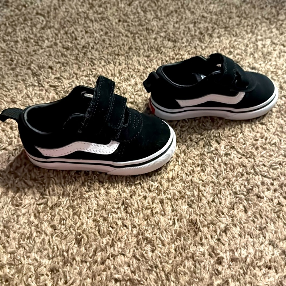 Black & white vans 6